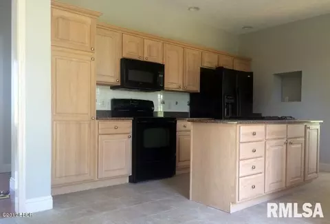 1600 E Clark Trl, Herrin, IL 62948 photo 9