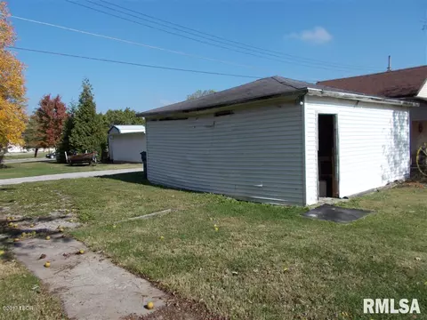 306 W Plum St, Percy, IL 62272 photo 4