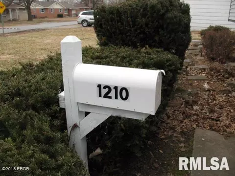 1210 S Duncan St, Marion, IL 62959 photo 11