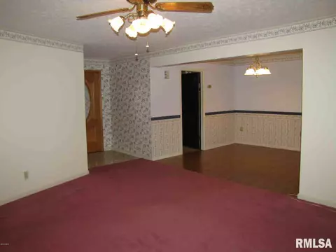 210 Circle Dr, Salem, IL 62881 photo 5