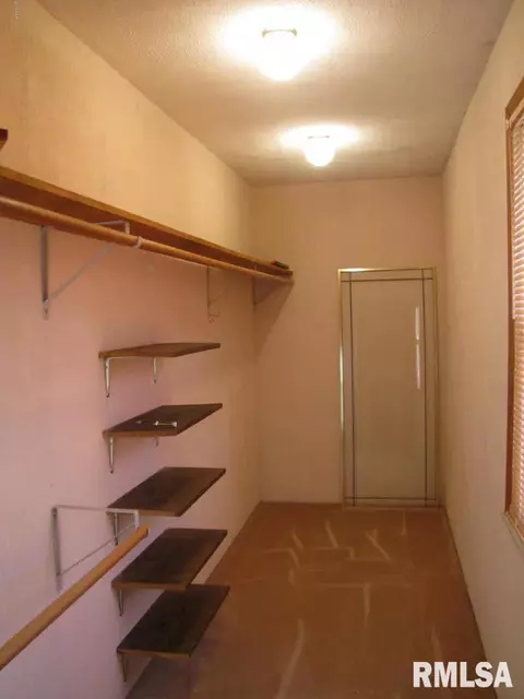 210 Circle Dr, Salem, IL 62881 photo 26