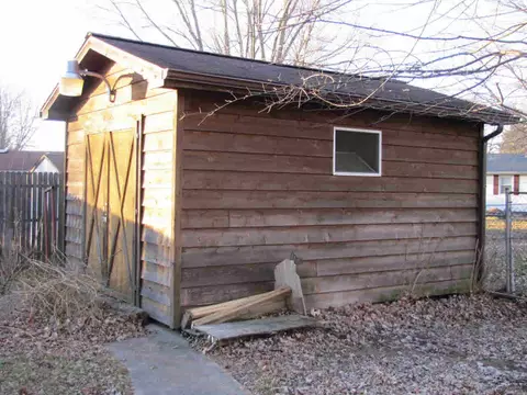210 Circle Dr, Salem, IL 62881 photo 31