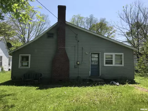 828 Elder St, Eldorado, IL 62930 photo 4