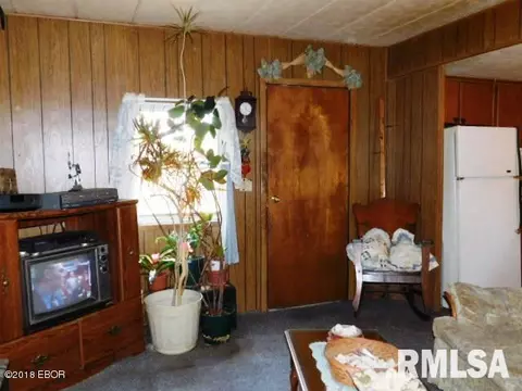 720 S Washington St, Salem, IL 62881 photo 11