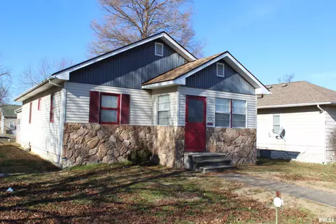 404 S 1st St, Marion, IL 62959 photo 1