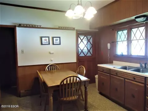 603 W Ray Ave, Christopher, IL 62822 photo 5