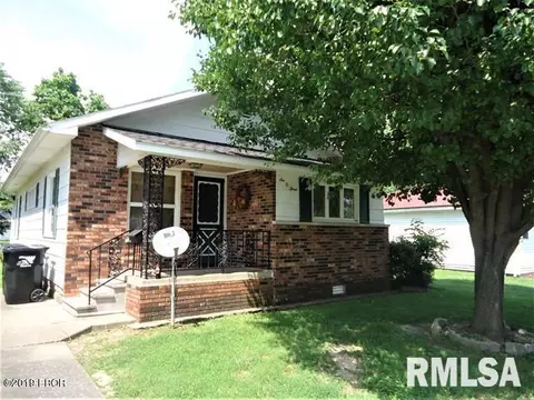 603 W Ray Ave, Christopher, IL 62822 photo 1