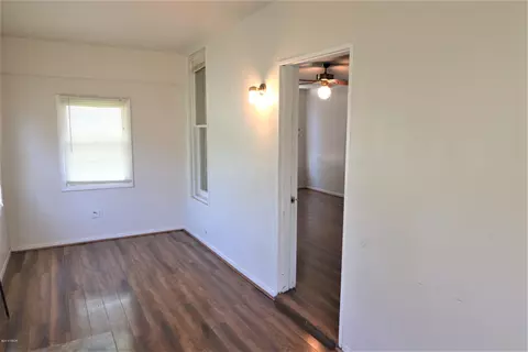 209 E 6th St, Metropolis, IL 62960 photo 8