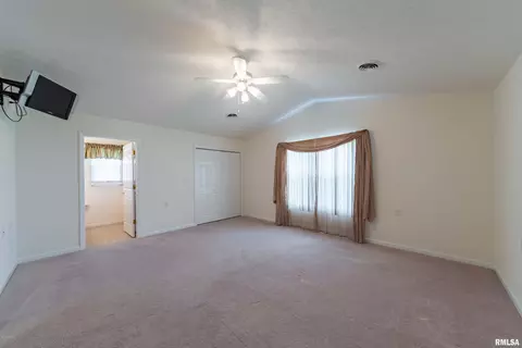 1500 Apache Dr, Marion, IL 62959 photo 13