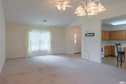 1500 Apache Dr, Marion, IL 62959 photo 9