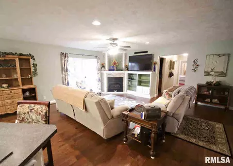 2006 Calico Rd, Marion, IL 62959 photo 15