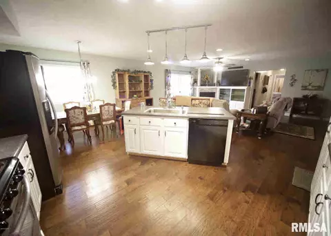 2006 Calico Rd, Marion, IL 62959 photo 14
