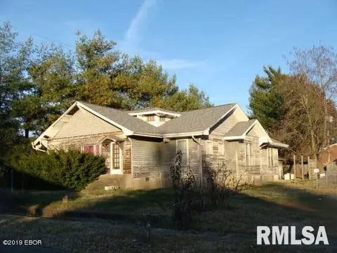 820 N 18th St, Herrin, IL 62948 photo 12