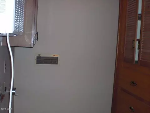 719-721 E Monroe St, Herrin, IL 62948 photo 9