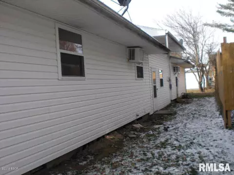 719-721 E Monroe St, Herrin, IL 62948 photo 22