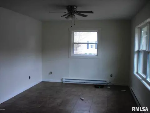 719-721 E Monroe St, Herrin, IL 62948 photo 20