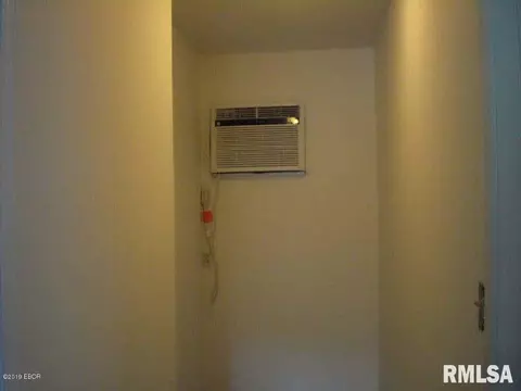 719-721 E Monroe St, Herrin, IL 62948 photo 7