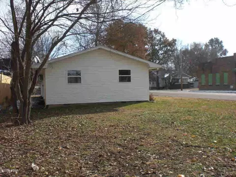 719-721 E Monroe St, Herrin, IL 62948 photo 25