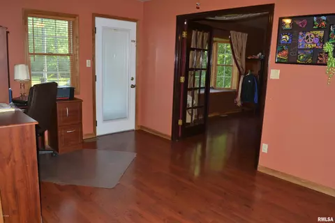 658 Deerfield Rd, Walnut Hill, IL 62893 photo 11