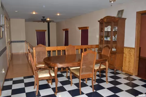 658 Deerfield Rd, Walnut Hill, IL 62893 photo 8