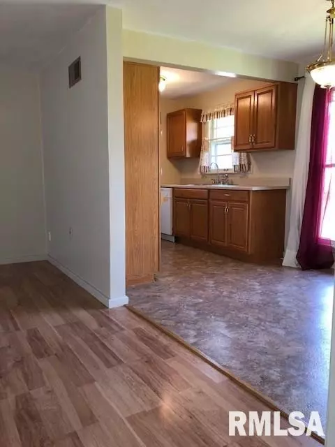 3105 Cherry St, Mount Vernon, IL 62864 photo 7