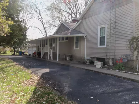 614 E Main St, Benton, IL 62812 photo 41