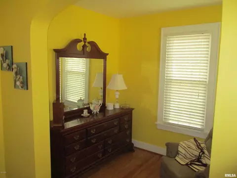 614 E Main St, Benton, IL 62812 photo 19