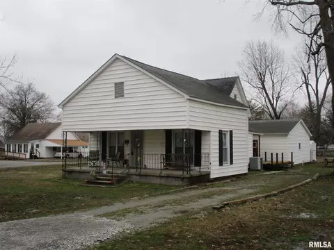 700 S 23rd St, Herrin, IL 62948 photo 4