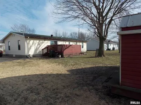 119 Lyle Dr, Hoffman, IL 62250 photo 22