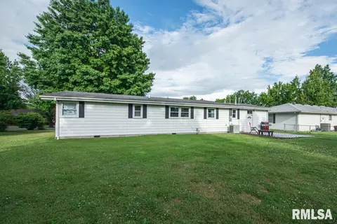 19 Sunset Dr, Mount Vernon, IL 62864 photo 3