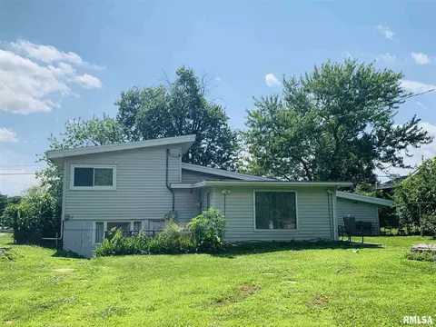 812 E Davie St, Anna, IL 62906 photo 7