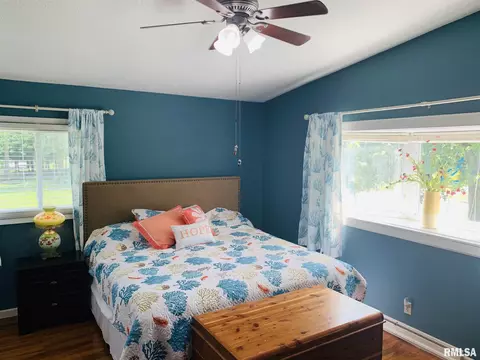 812 E Davie St, Anna, IL 62906 photo 20
