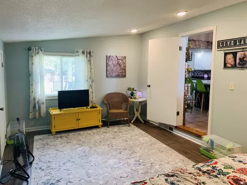 812 E Davie St, Anna, IL 62906 photo 28