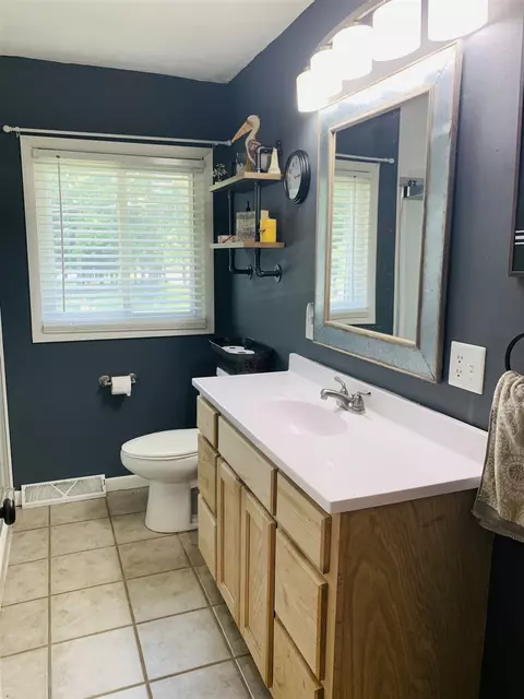 812 E Davie St, Anna, IL 62906 photo 32
