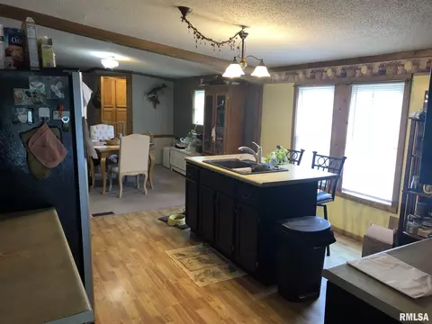 1619 County Road 1075 E Rd, Cisne, IL 62823 photo 13