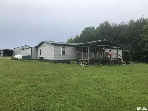 1619 County Road 1075 E Rd, Cisne, IL 62823 photo 8