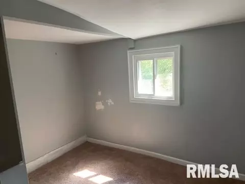 902 S Main St, Benton, IL 62812 photo 30