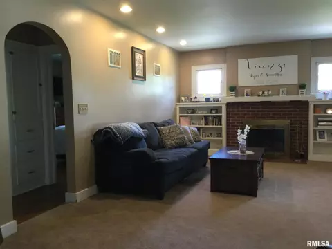 103 Highmore Ave, Anna, IL 62906 photo 5