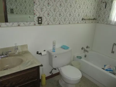 1216 E Bond St, Benton, IL 62812 photo 19
