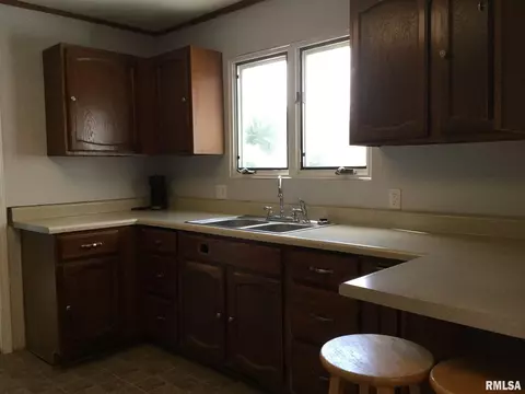 205 Freeman St, Anna, IL 62906 photo 7