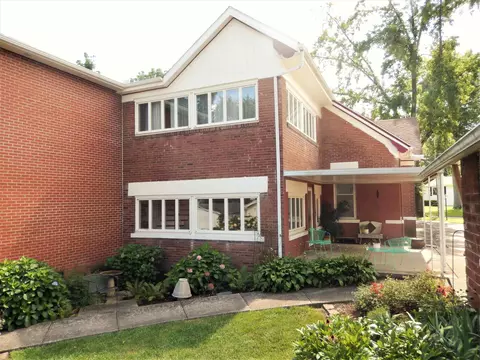 506 W Spring St, Anna, IL 62906 photo 6