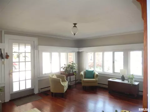 506 W Spring St, Anna, IL 62906 photo 17