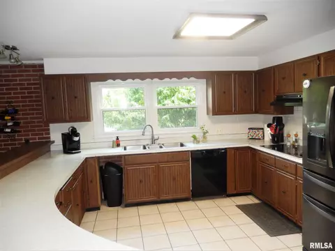 506 W Spring St, Anna, IL 62906 photo 28