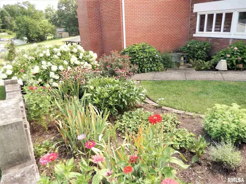 506 W Spring St, Anna, IL 62906 photo 5