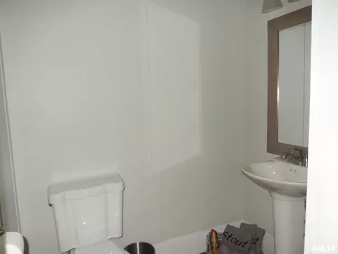 506 W Spring St, Anna, IL 62906 photo 42