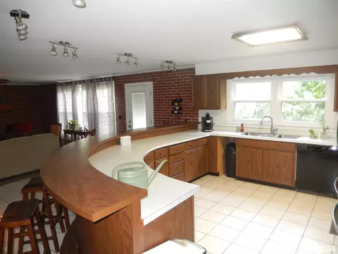 506 W Spring St, Anna, IL 62906 photo 26