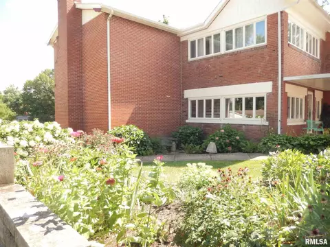 506 W Spring St, Anna, IL 62906 photo 4