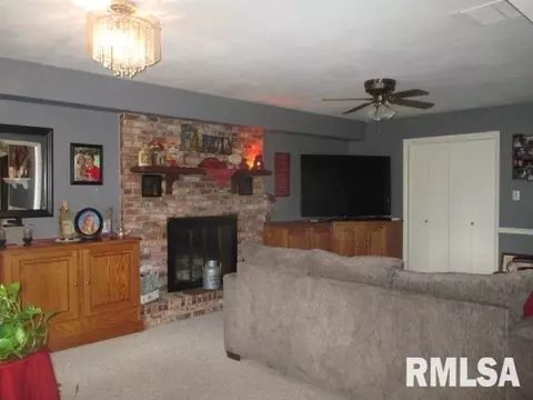 210 Plum St, Anna, IL 62906 photo 22