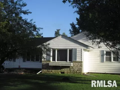 210 Plum St, Anna, IL 62906 photo 2