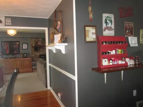 210 Plum St, Anna, IL 62906 photo 25